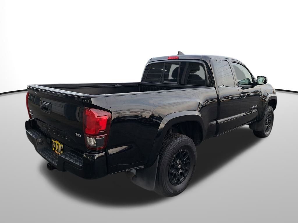 Used 2022 Toyota Tacoma TRD Sport image 6