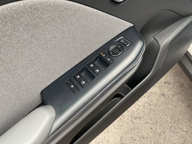 New 2025 Kia K4 EX image 32