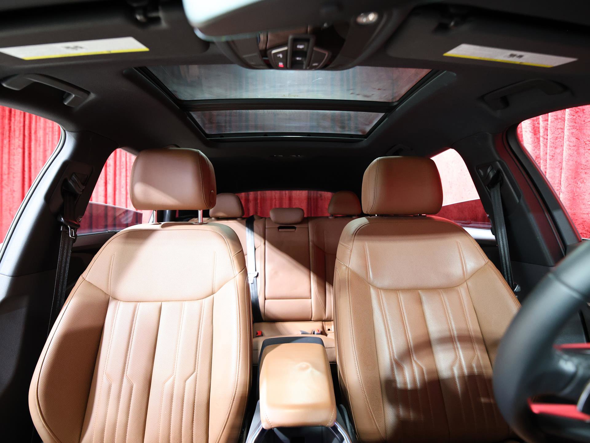 Used 2019 Audi e-tron Prestige AWD/4WD image 35