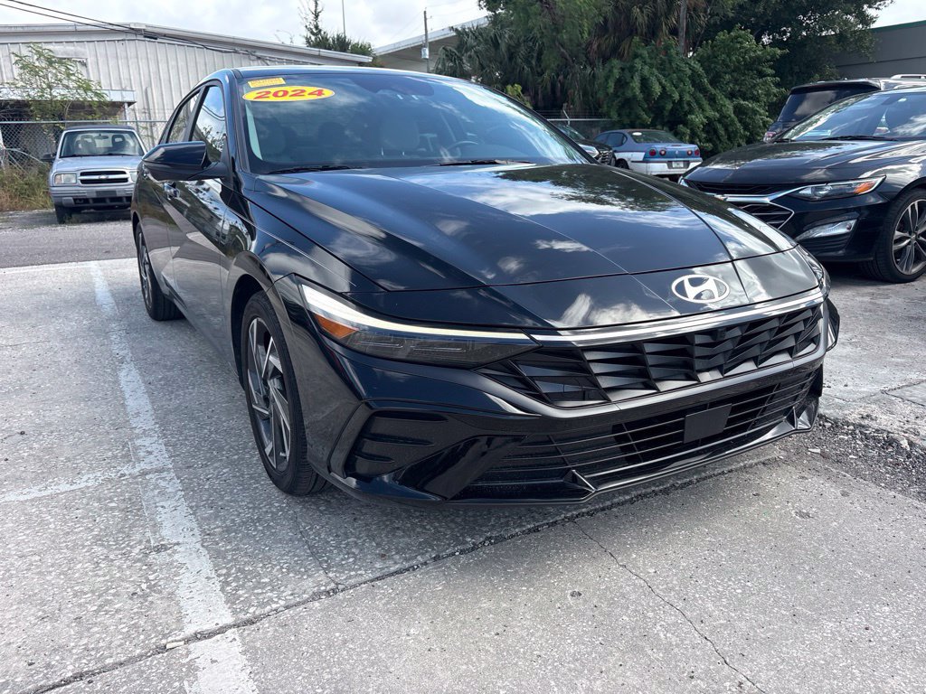 Used 2024 Hyundai Elantra Limited