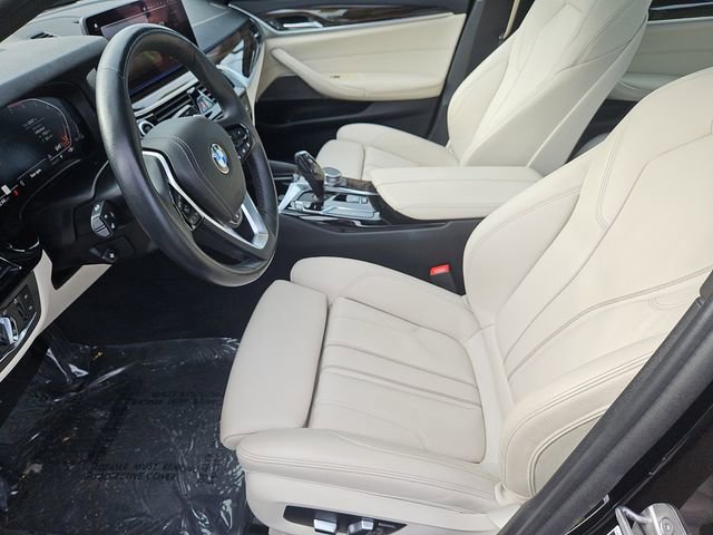 Used 2022 BMW 530i xDrive w/ Premium Package image 34