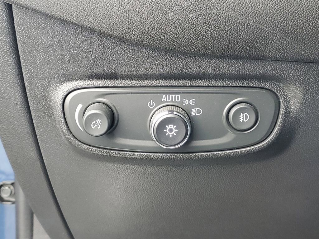 Used 2024 Chevrolet Equinox Premier AWD/4WD image 9