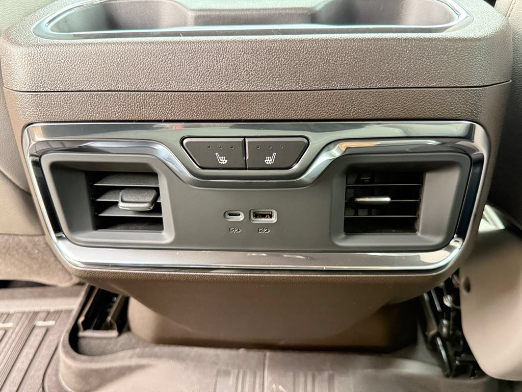New 2026 GMC Sierra 2500 SLT w/ SLT Premium Package AWD/4WD image 38