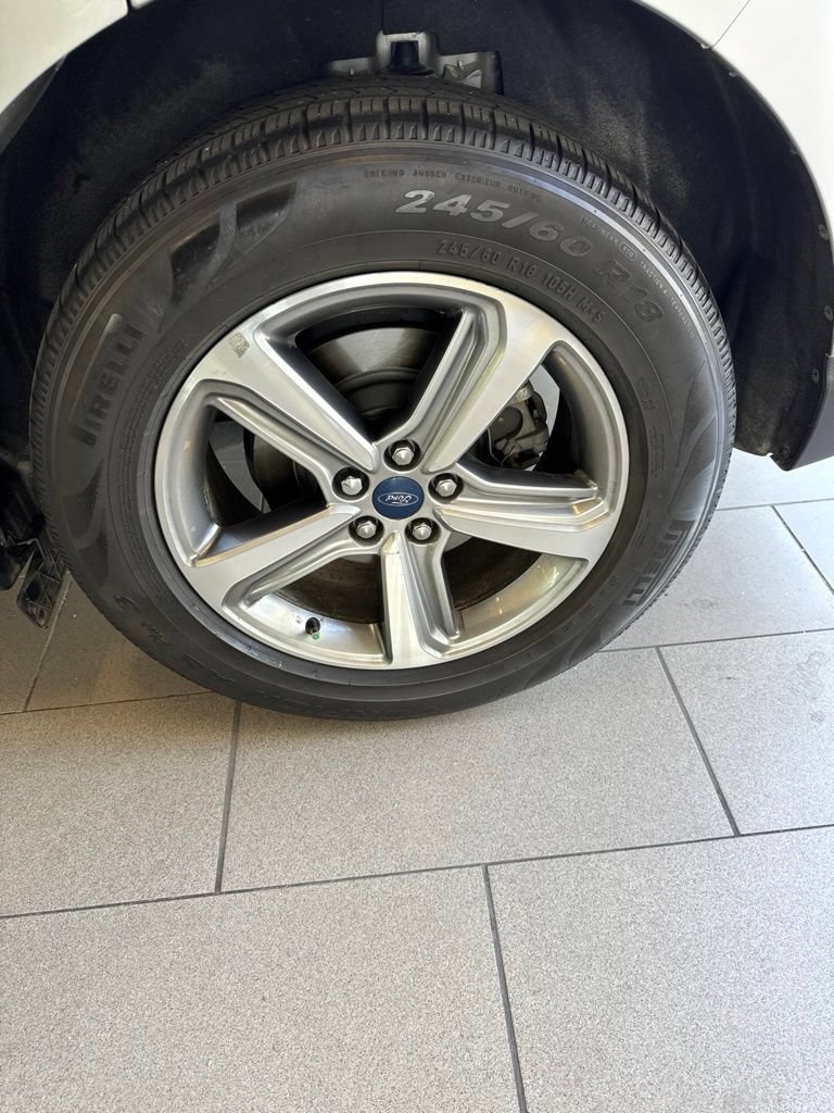 Used 2019 Ford Edge SEL FWD image 18