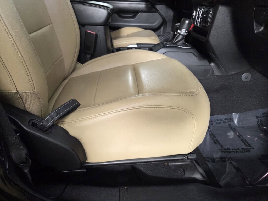 Used 2018 Jeep Wrangler Unlimited Sahara w/ Safety Group image 37