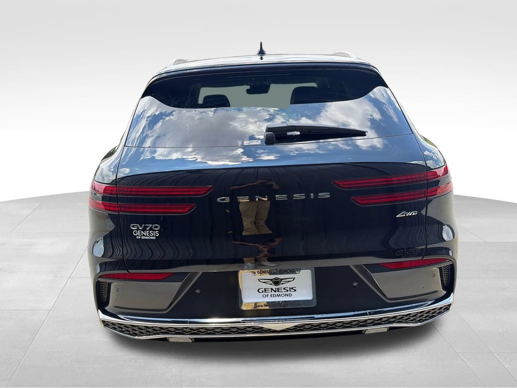 Certified 2026 Genesis GV70 2.5T AWD/4WD image 4