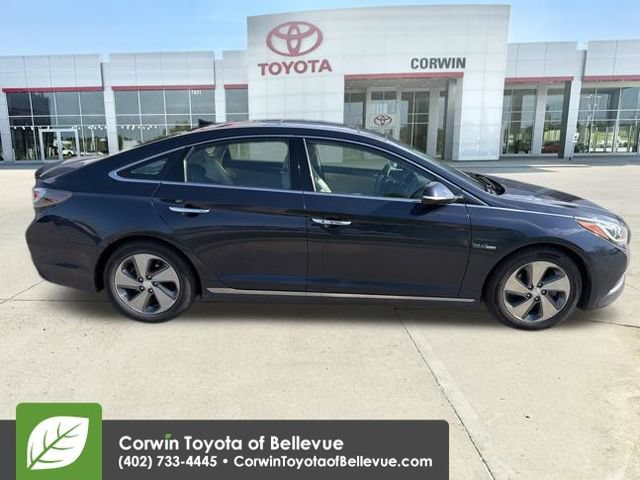 Used 2017 Hyundai Sonata Limited w/ Ultimate Package 02 FWD image 32