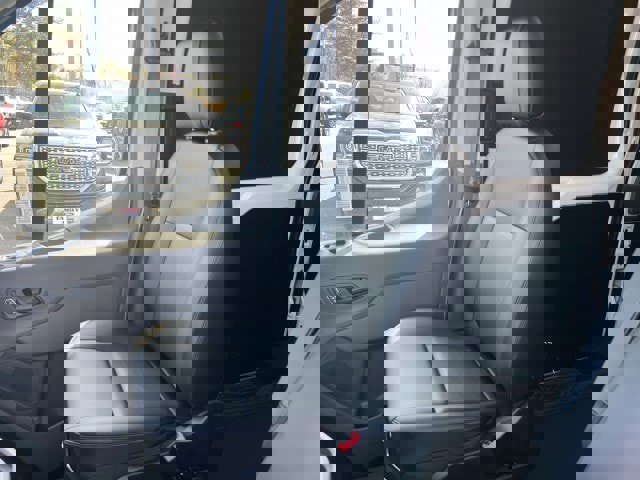 New 2025 Ford Transit 250 148 Medium Roof w/ Load Area Protection Package image 9