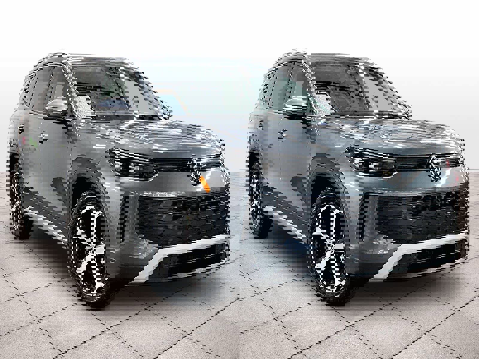 New 2026 Volkswagen Tiguan SE image 2