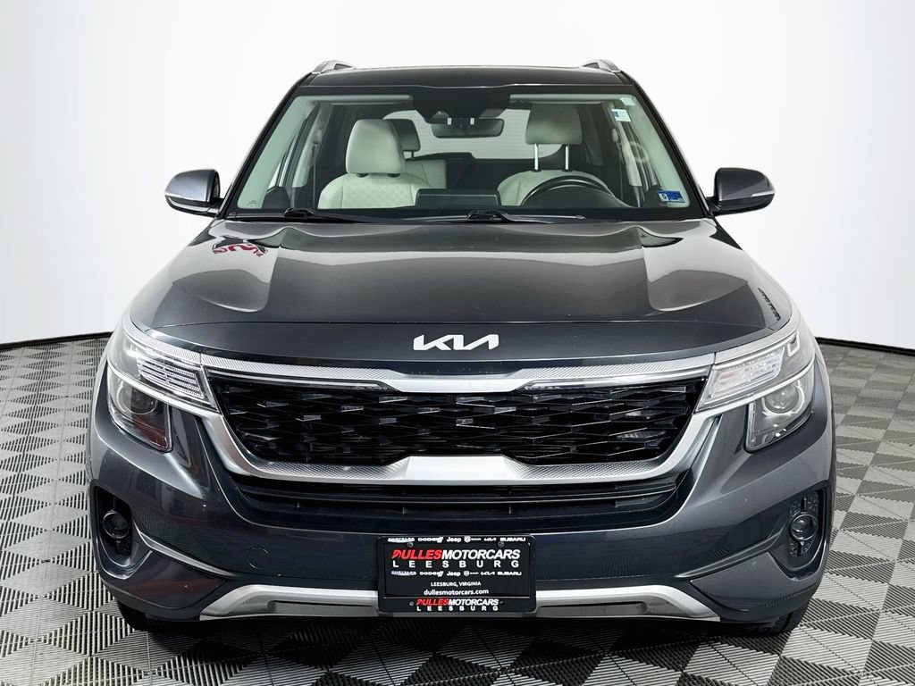 Used 2022 Kia Seltos EX AWD/4WD image 2
