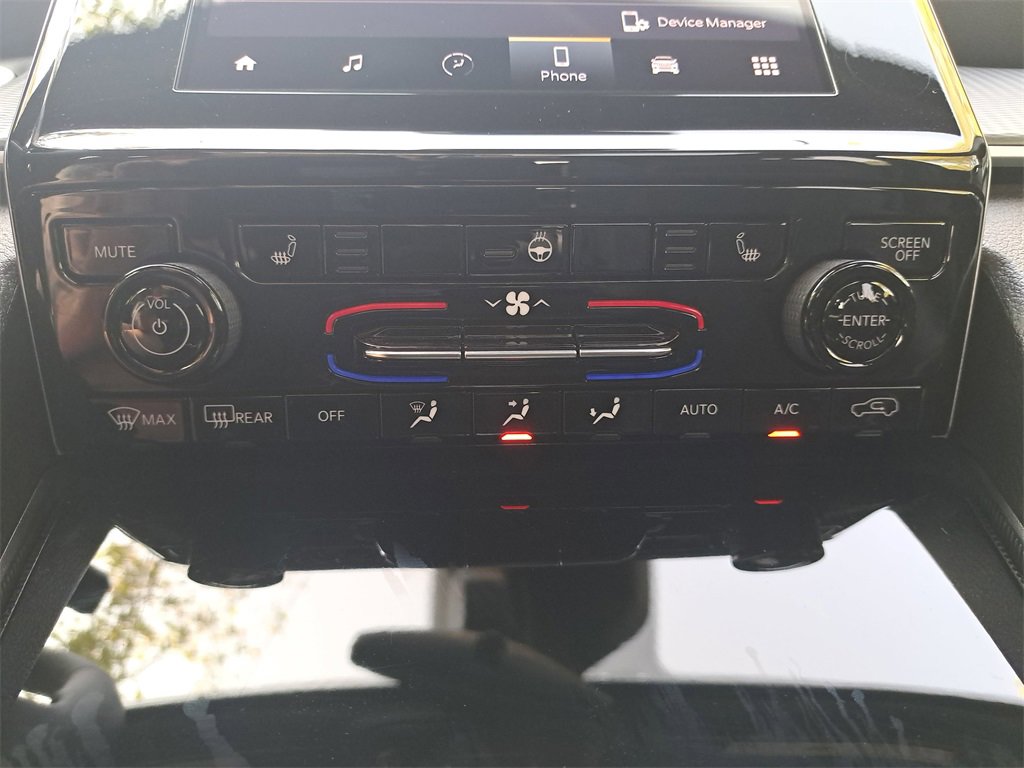 Used 2024 Jeep Grand Cherokee L Altitude image 22