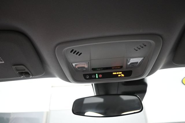 Used 2025 Chevrolet Malibu LT FWD image 12