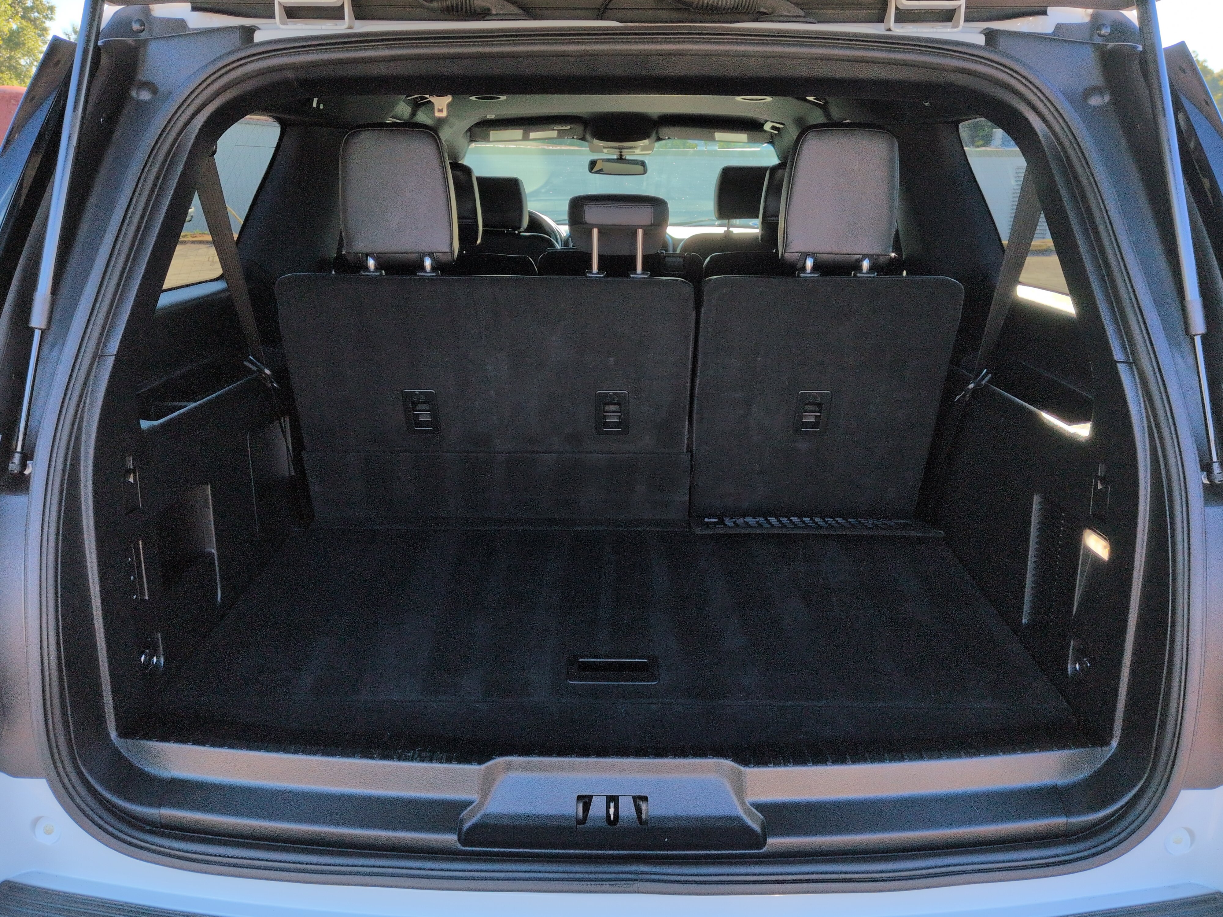 Certified 2020 Ford Expedition Max XLT w/ Equipment Group 201A RWD image 11