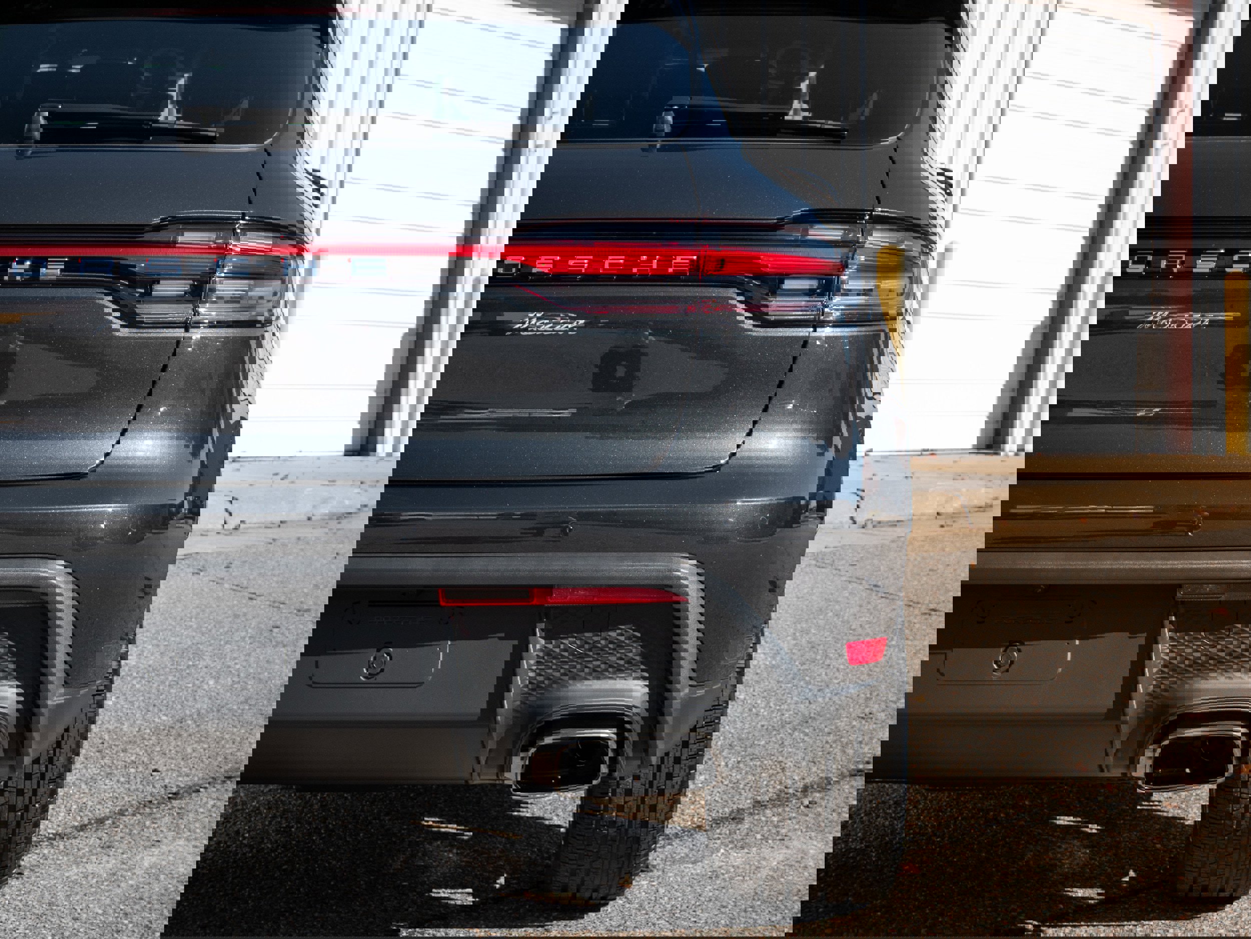 New 2026 Porsche Macan image 16