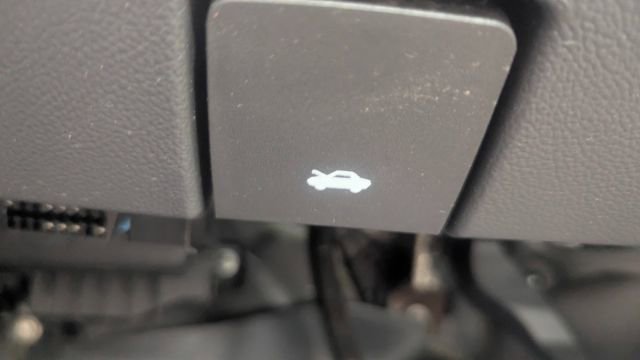 Used 2017 Chevrolet Silverado 2500 W/T image 30