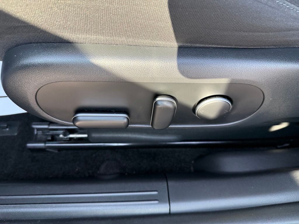 Used 2022 Hyundai Ioniq 5 SE RWD image 19