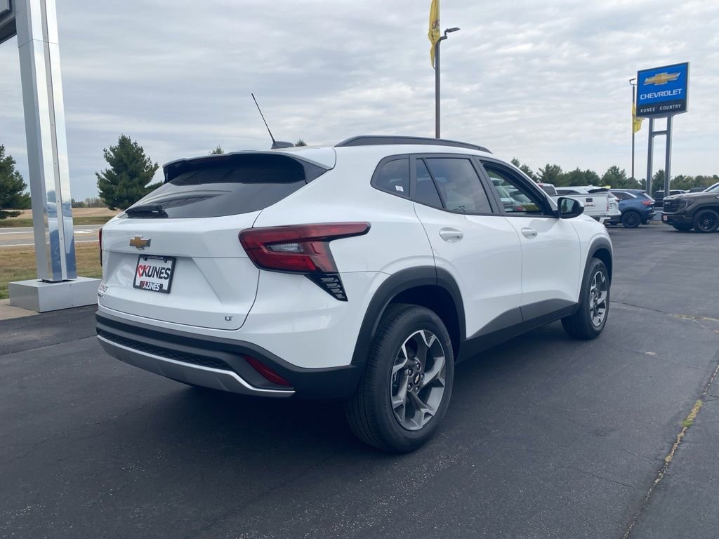 New 2025 Chevrolet Trax LT image 8