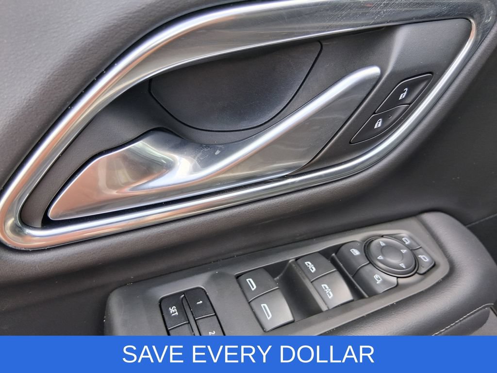 Used 2022 Chevrolet Tahoe Z71 w/ Luxury Package AWD/4WD image 13