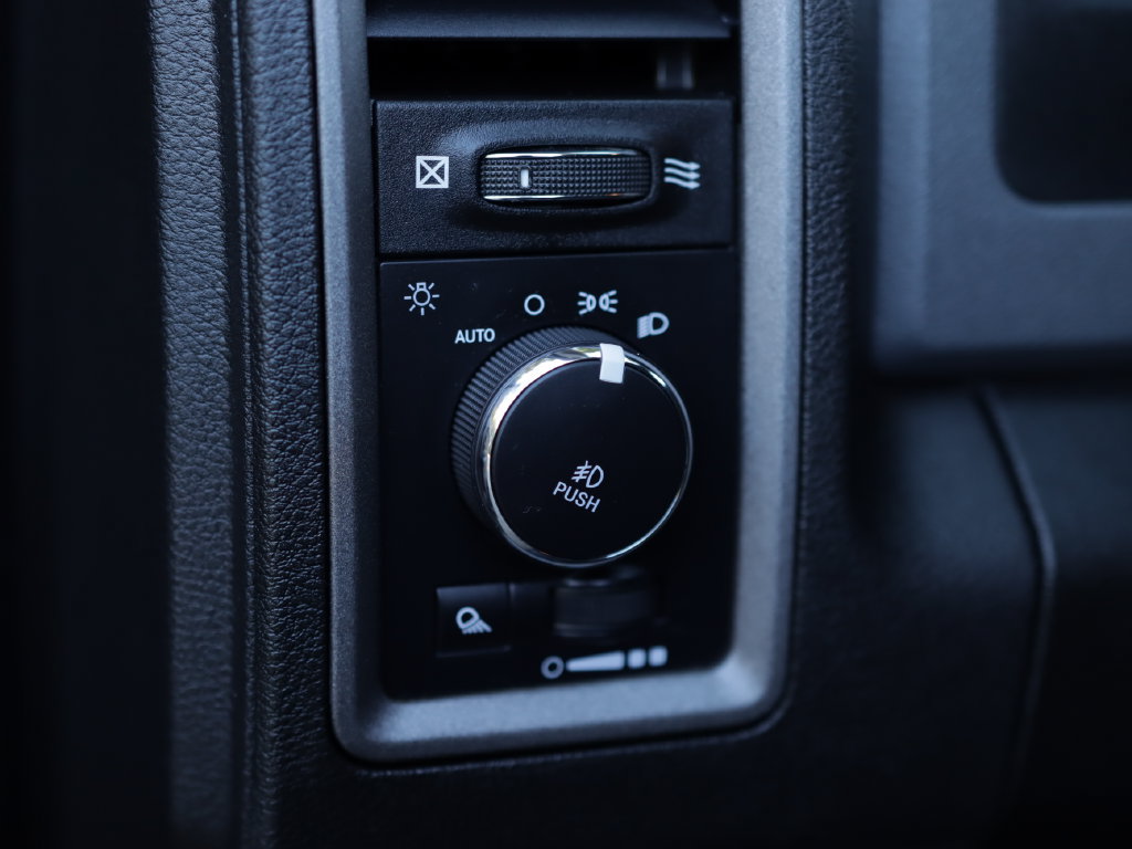 Used 2019 RAM 1500 ST w/ SXT Plus Group AWD/4WD image 10