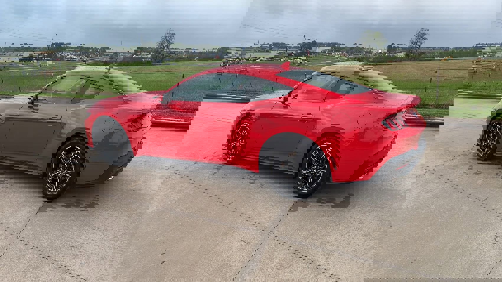 Used 2024 Ford Mustang Coupe image 6