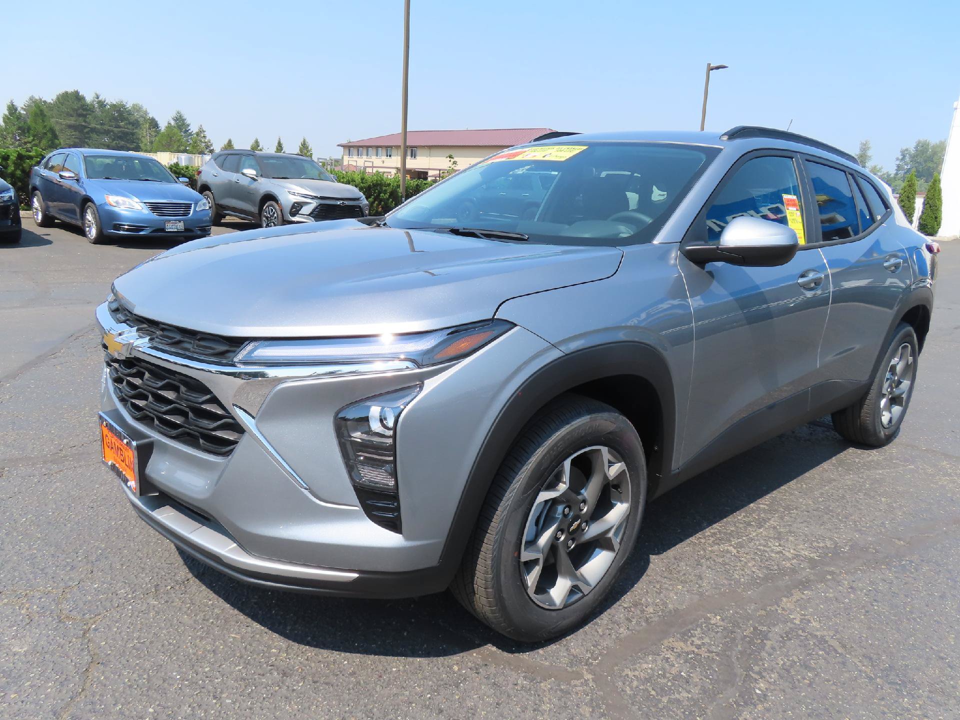 New 2026 Chevrolet Trax LT w/ Driver Confidence Package FWD image 3