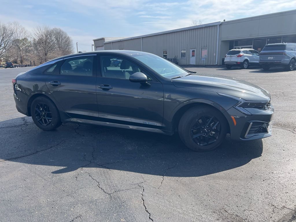 Used 2025 Kia K5 LXS image 2