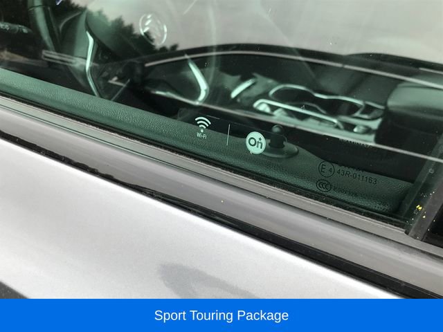 Certified 2021 Buick Envision Essence w/ Technology Package I image 3