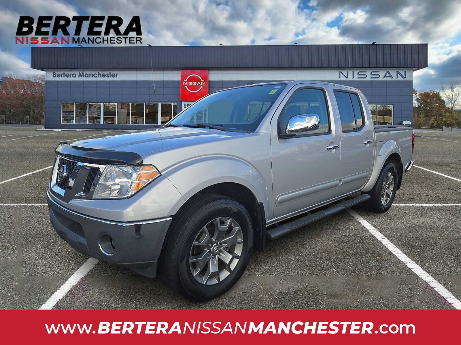 Used 2019 Nissan Frontier SL AWD/4WD image 1