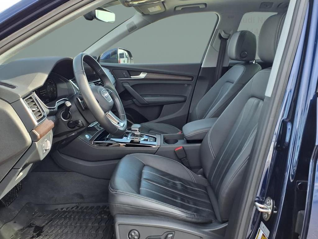 Used 2023 Audi Q5 2.0T Premium Plus w/ Premium Plus Package image 7