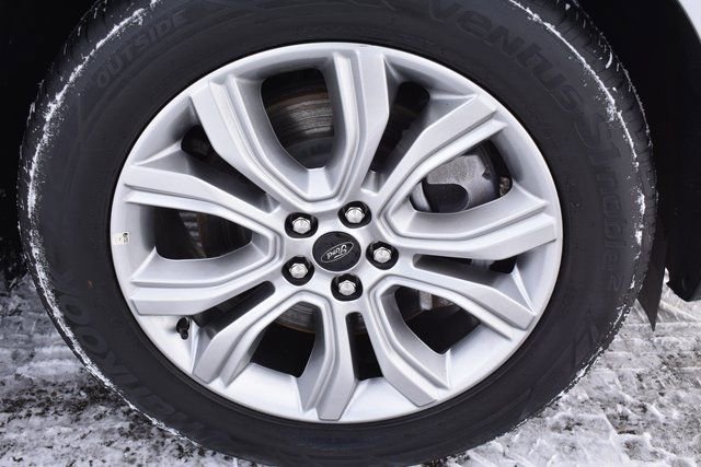 Used 2024 Ford Edge Titanium image 48