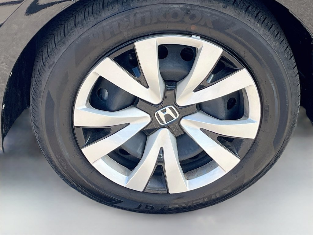 Used 2025 Honda Civic LX image 28
