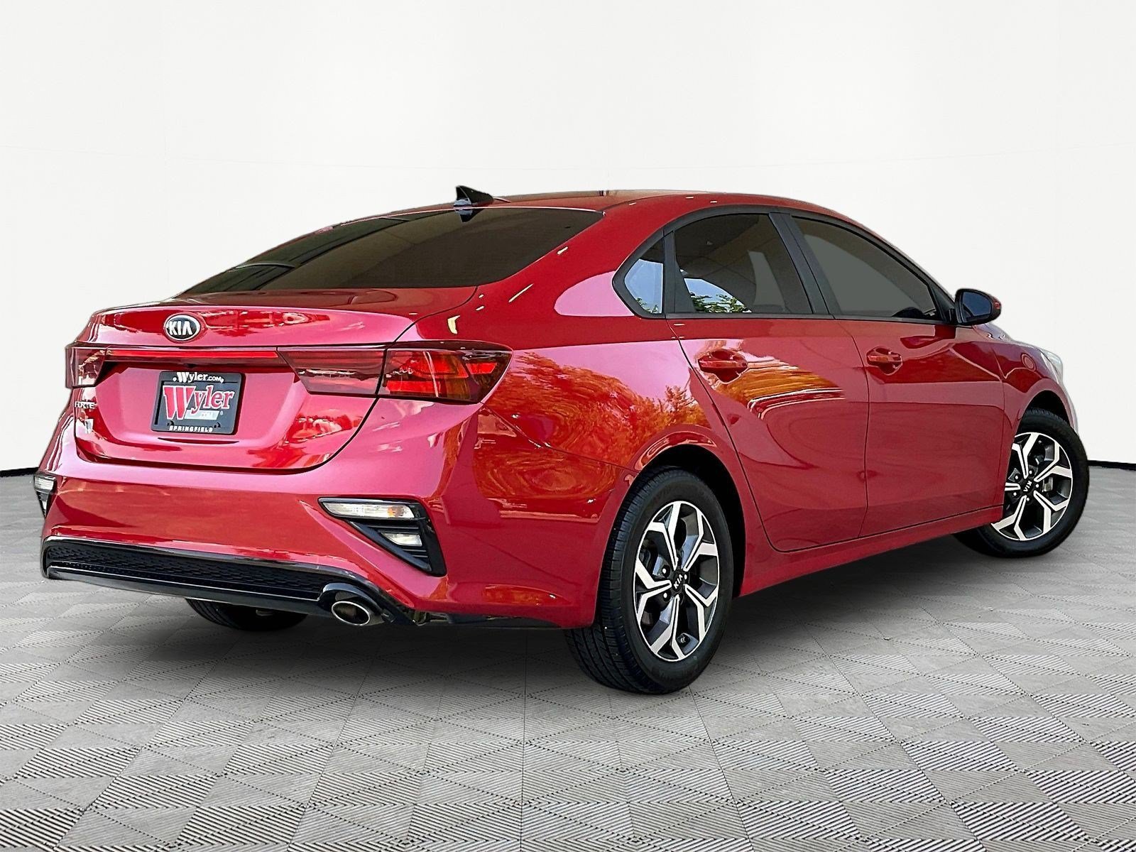 Used 2021 Kia Forte LXS FWD image 6
