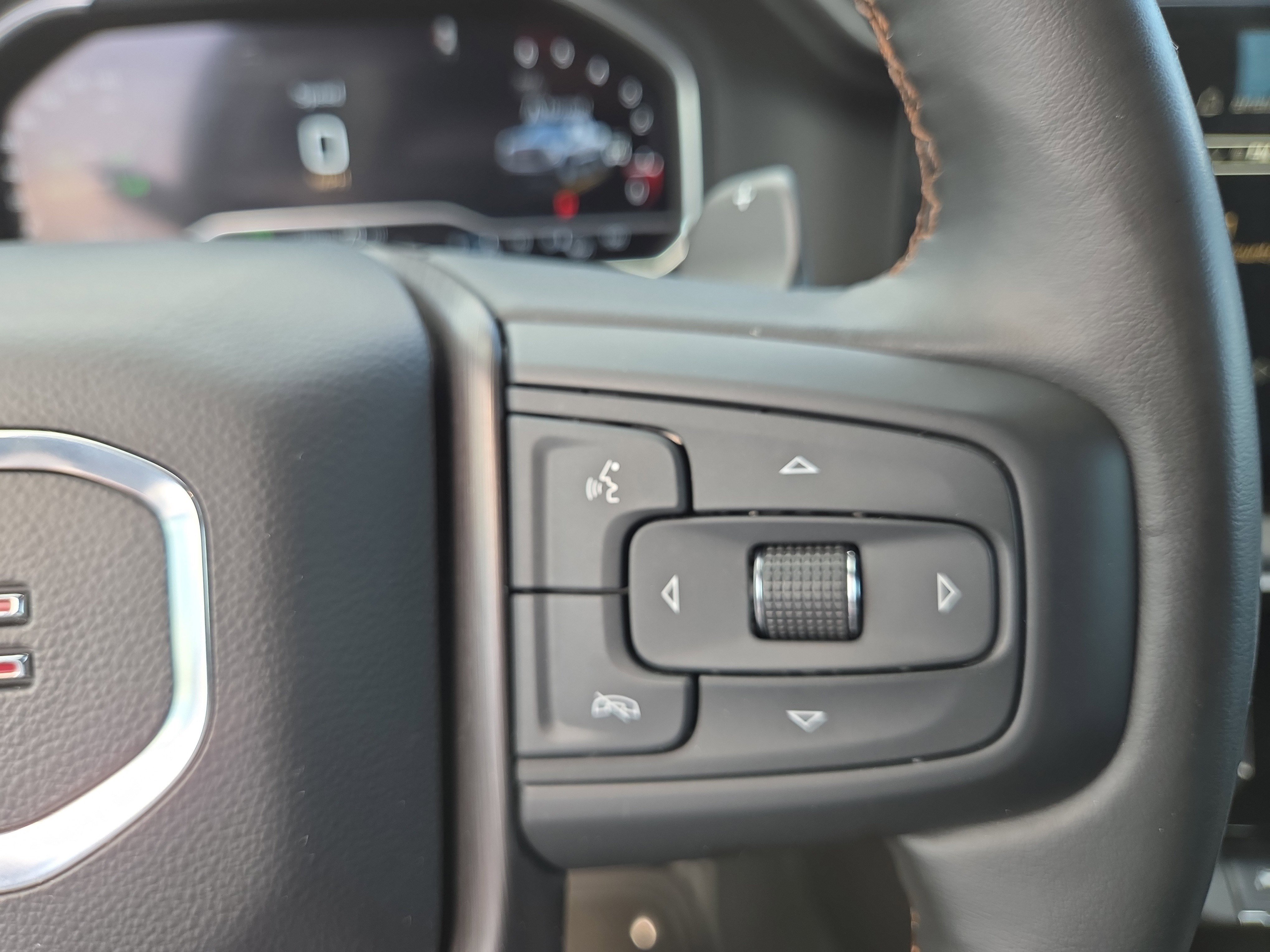 Used 2024 GMC Sierra 1500 AT4 w/ Technology Package image 27