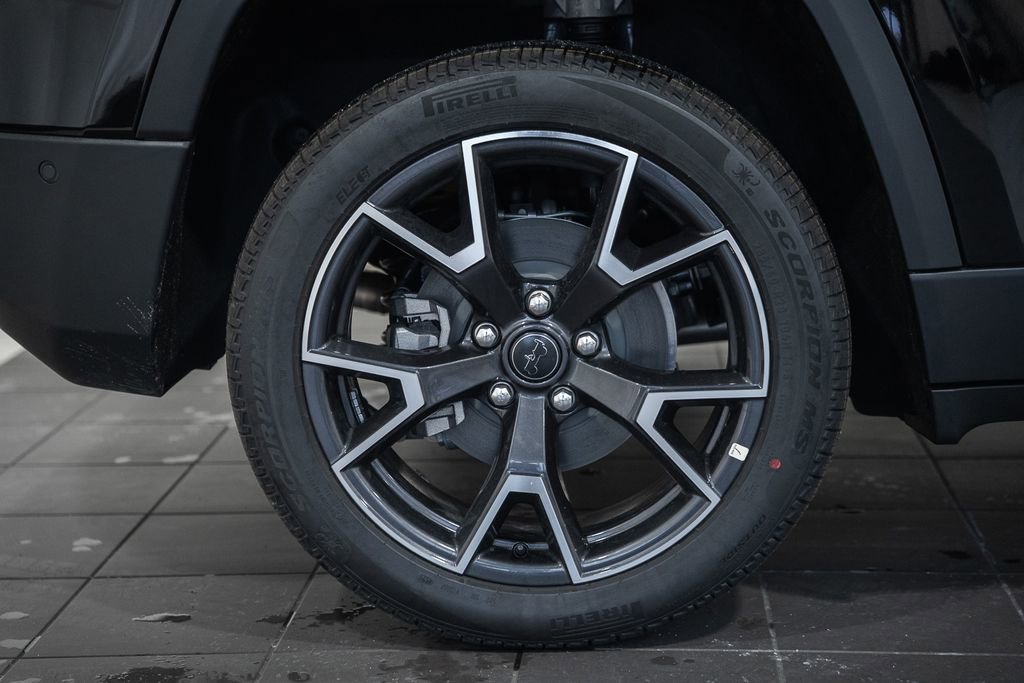 New 2026 Jeep Cherokee Overland w/ Advanced Pro Tech Group AWD/4WD image 19