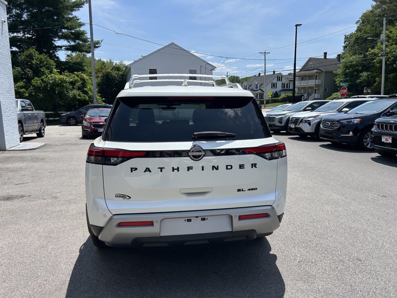 Used 2023 Nissan Pathfinder SL w/ Lighting Package (N92) AWD/4WD image 6