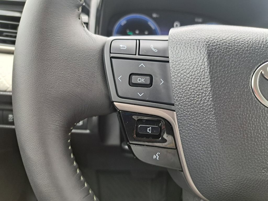 Certified 2026 Toyota Camry XLE w/ Premium Plus Package image 15