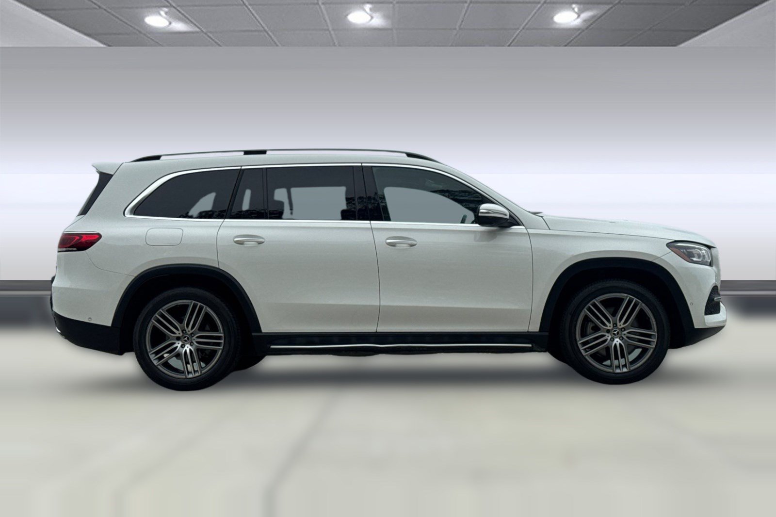 Used 2021 Mercedes-Benz GLS 450 4MATIC image 7
