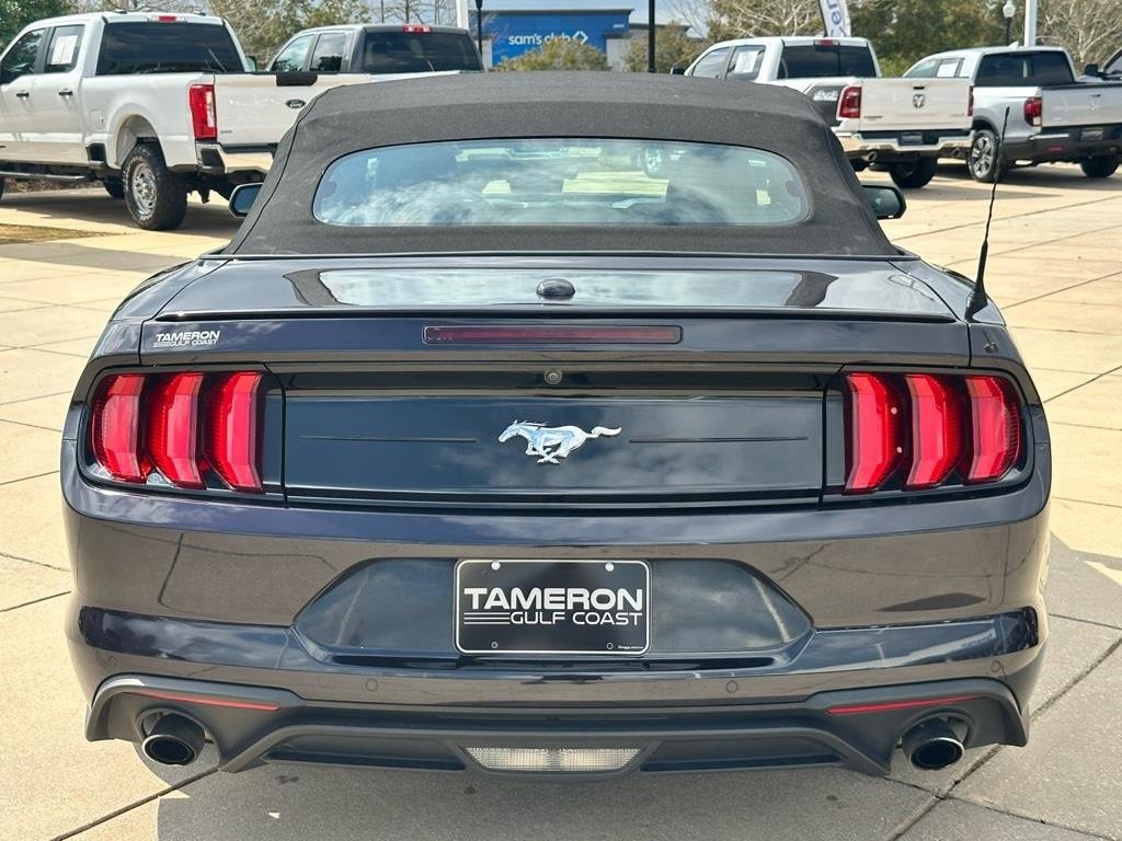 Used 2023 Ford Mustang Premium image 3