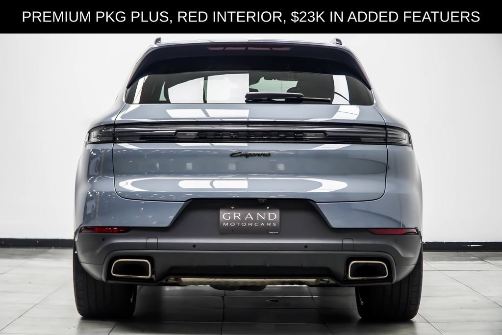 Used 2024 Porsche Cayenne AWD/4WD image 15