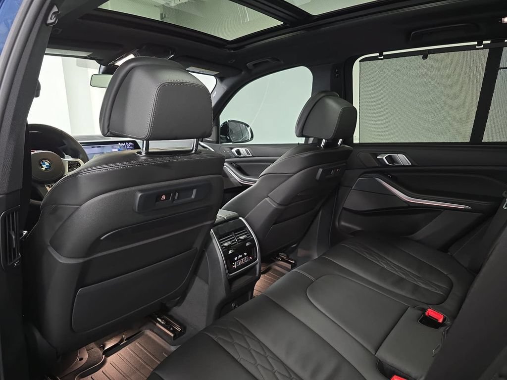 Used 2020 BMW X5 M50i w/ Executive Package AWD/4WD image 27