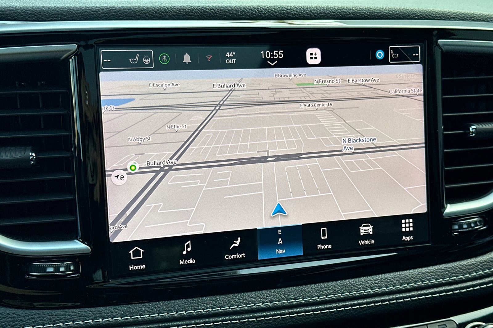 Used 2024 Chrysler Pacifica Limited w/ Uconnect Theater Family Group image 19