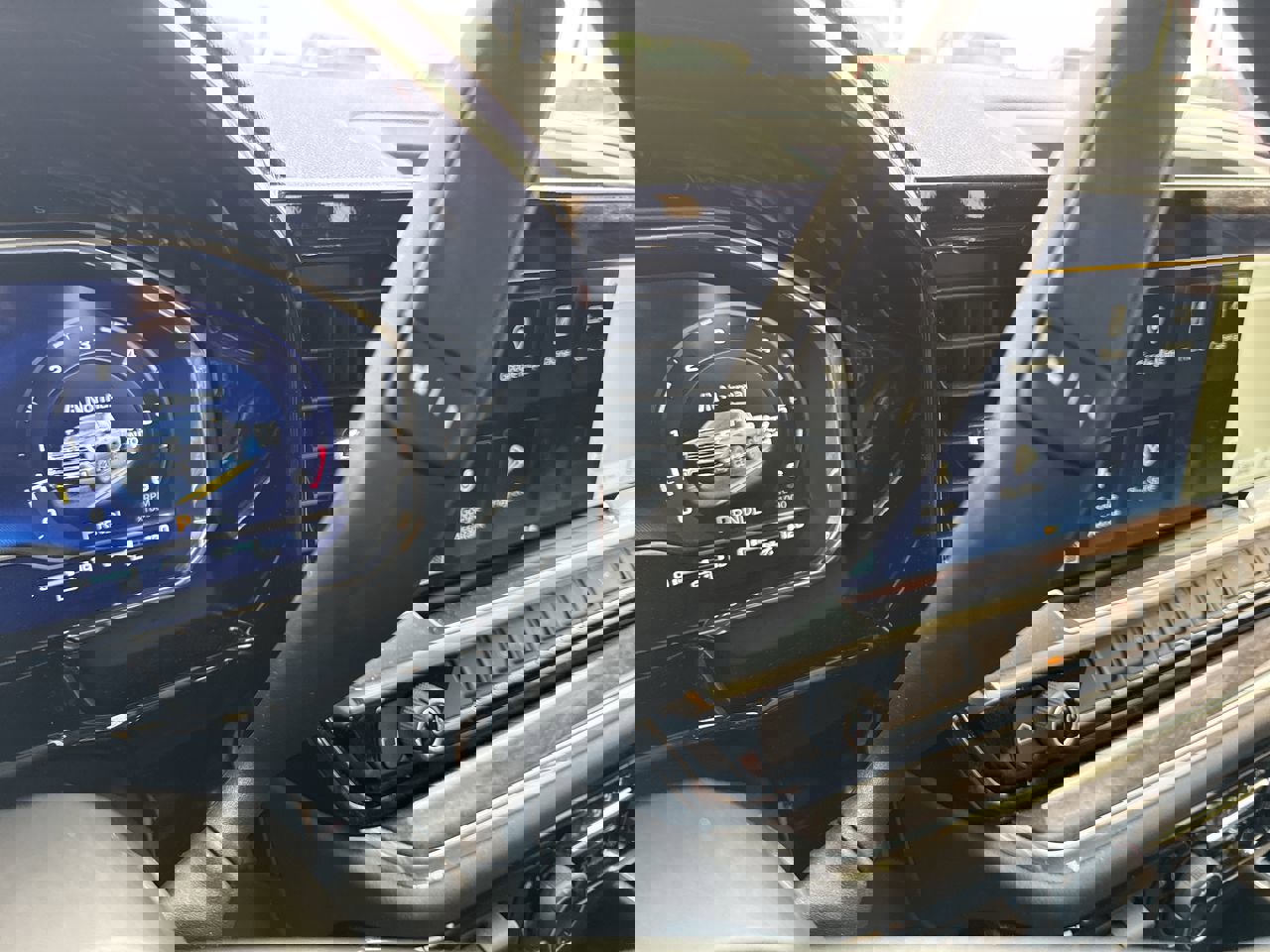 Used 2024 Chevrolet Silverado 2500 LTZ w/ LTZ Premium Package image 26