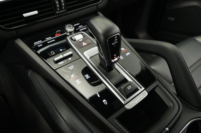 Used 2023 Porsche Cayenne Platinum Edition AWD/4WD image 42