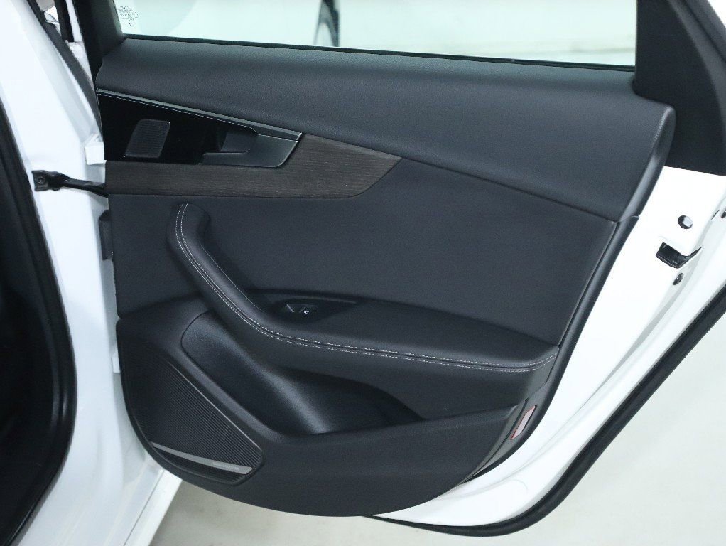 Used 2023 Audi A4 2.0T Premium Plus image 31