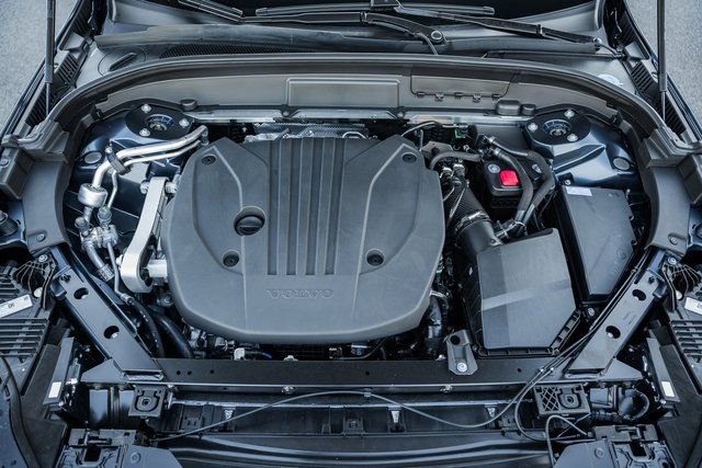 New 2026 Volvo XC60 B5 Plus w/ Climate Package image 20