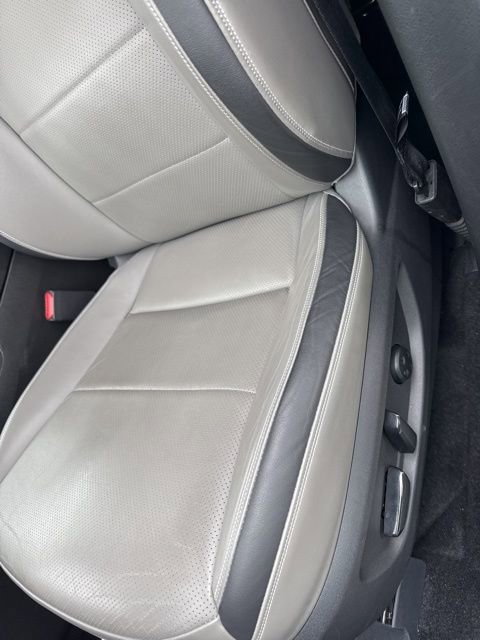 Used 2023 INFINITI QX50 Sensory image 13