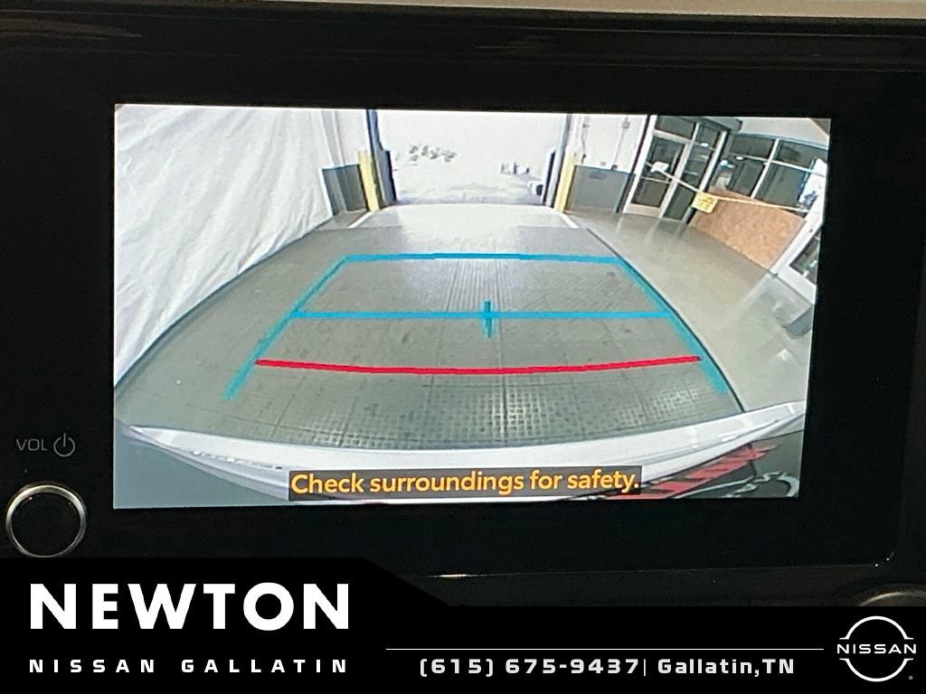 Used 2024 Toyota Highlander XLE AWD/4WD image 10