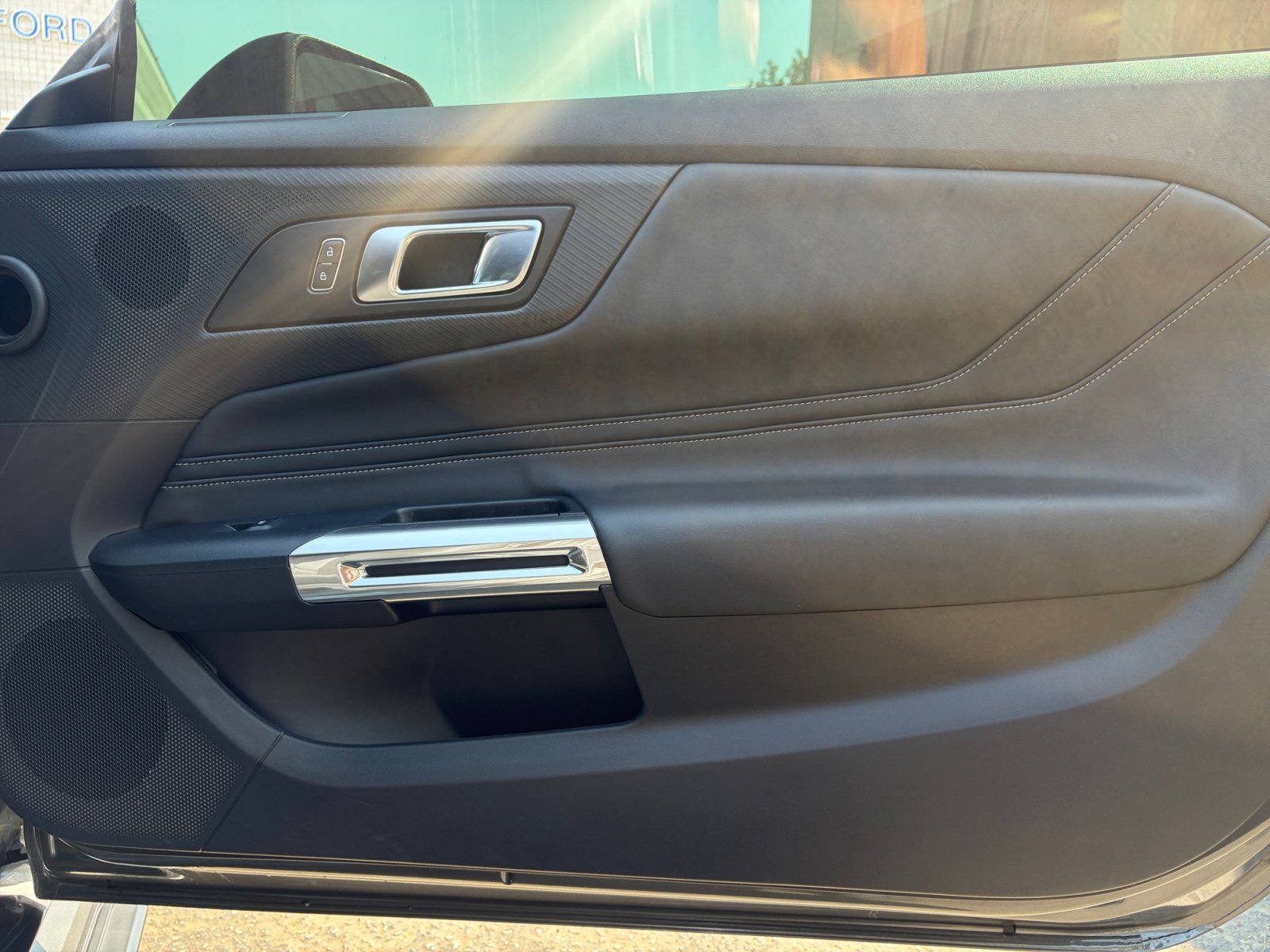 Used 2025 Ford Mustang GT Premium RWD image 27