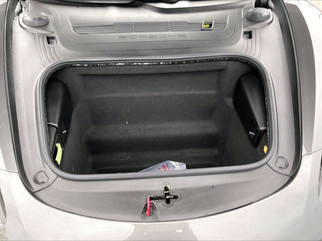 Used 2019 Porsche 718 Boxster RWD image 11