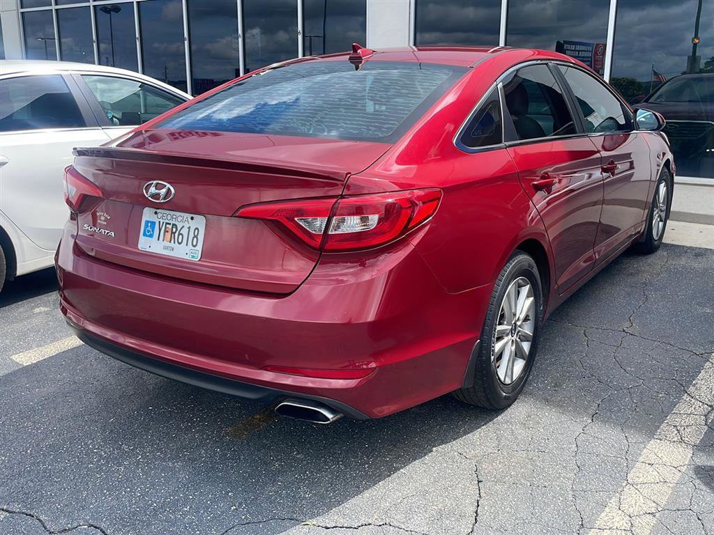 Used 2015 Hyundai Sonata SE w/ Option Group 02 FWD image 8